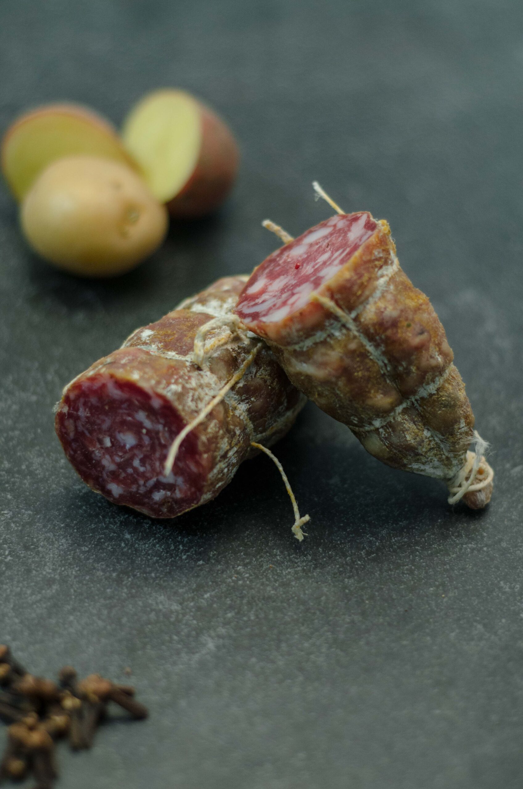 Salame di suino al vino rosso - immagine 2