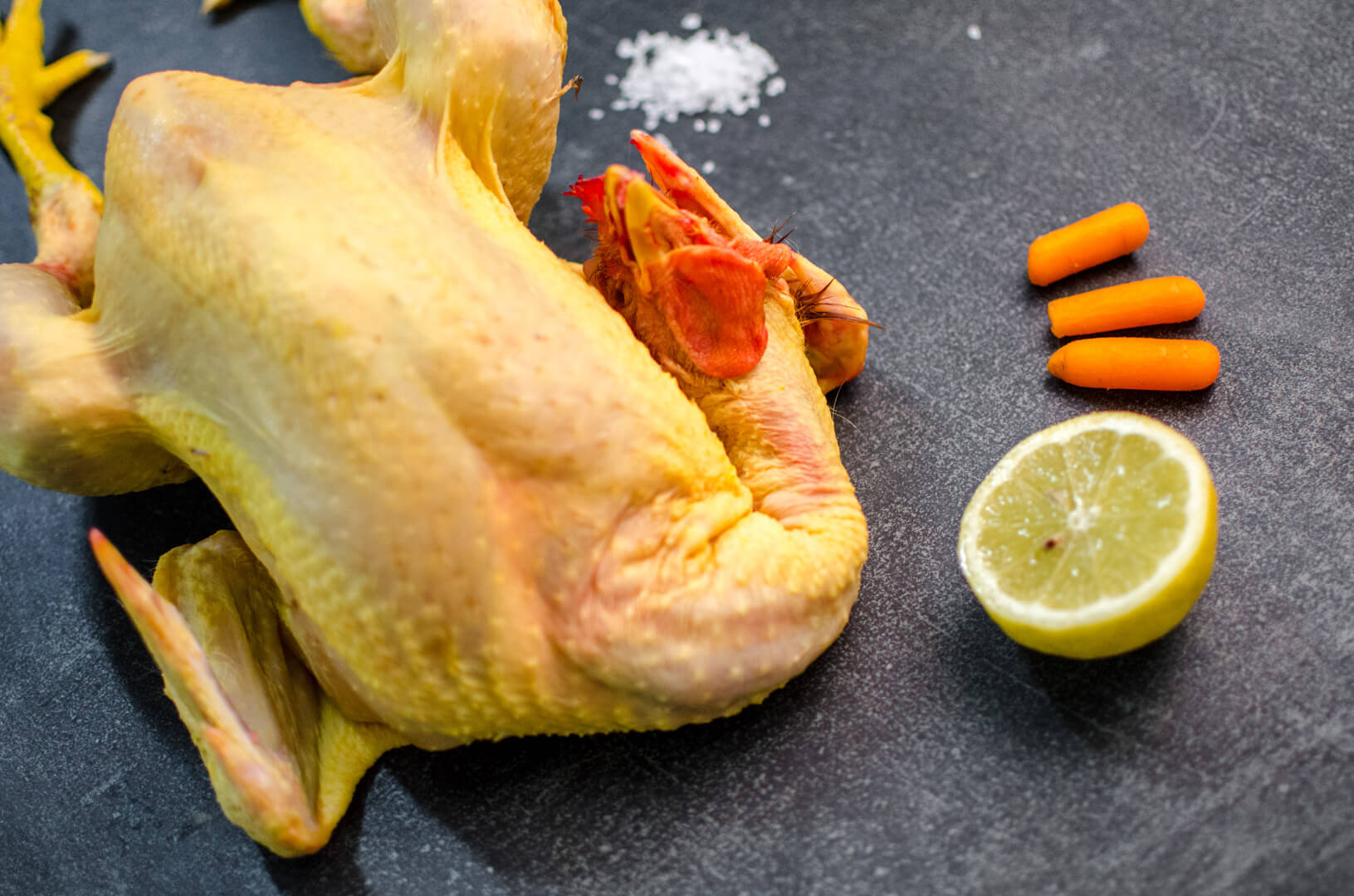 Pollo intero allevato all'aperto - immagine 4