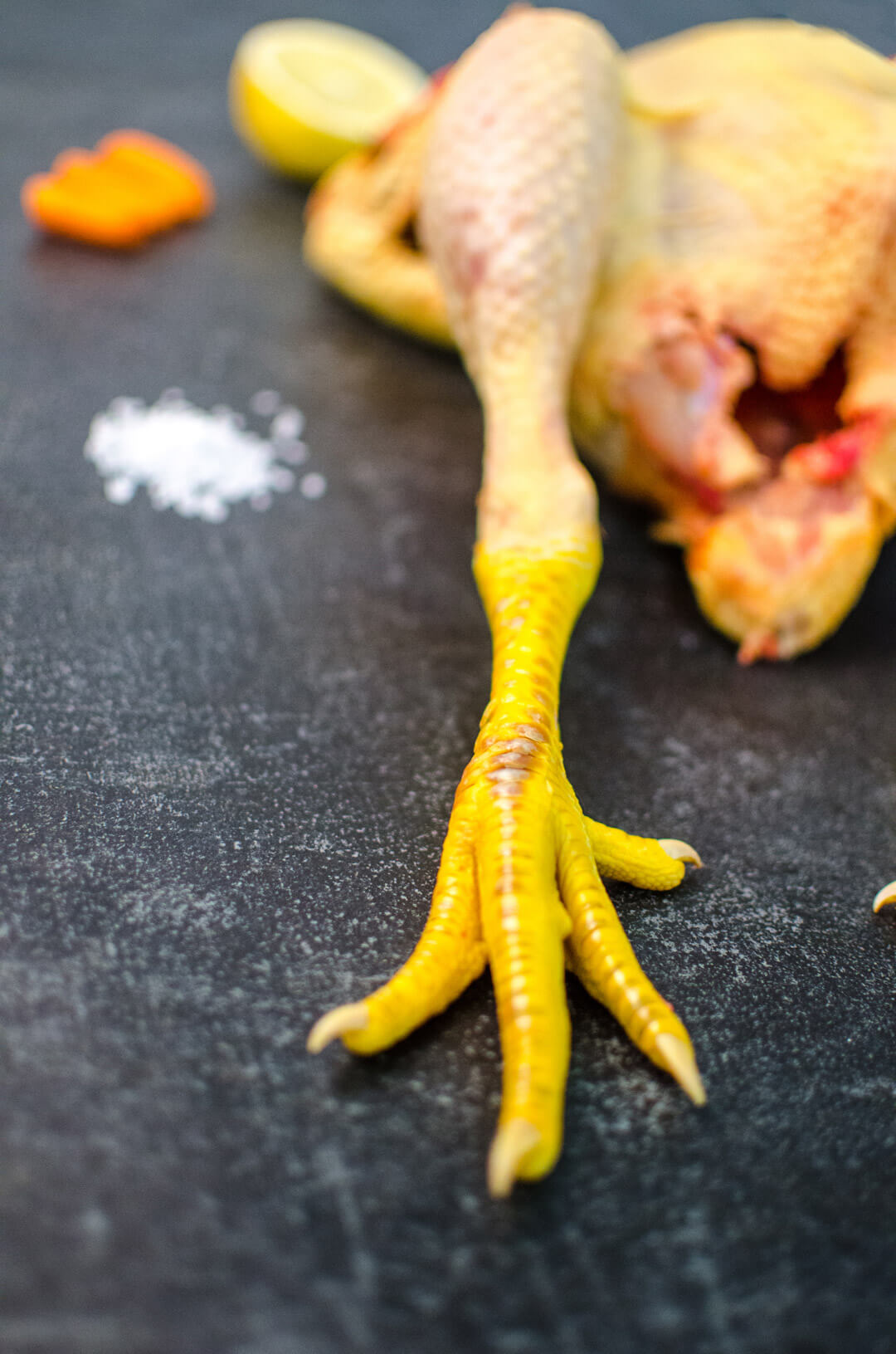 Pollo intero allevato all'aperto - immagine 3